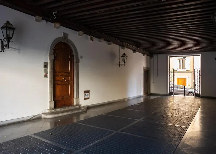 Mandi Mandi Al Centro *